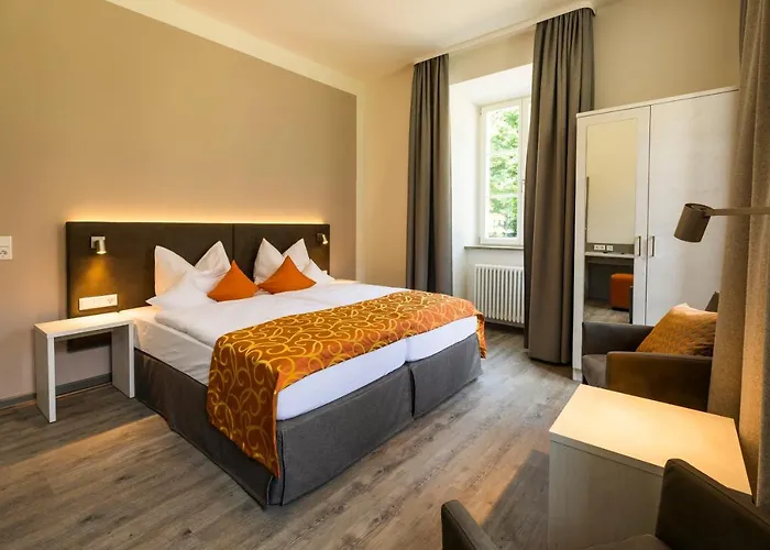 Kurhaus 3*