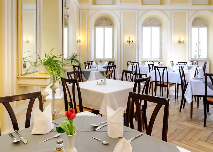 Kurhaus Otel 3*