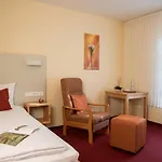 Kurhaus 3*