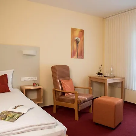 Kurhaus 3*