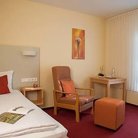 Kurhaus Hotel 3*